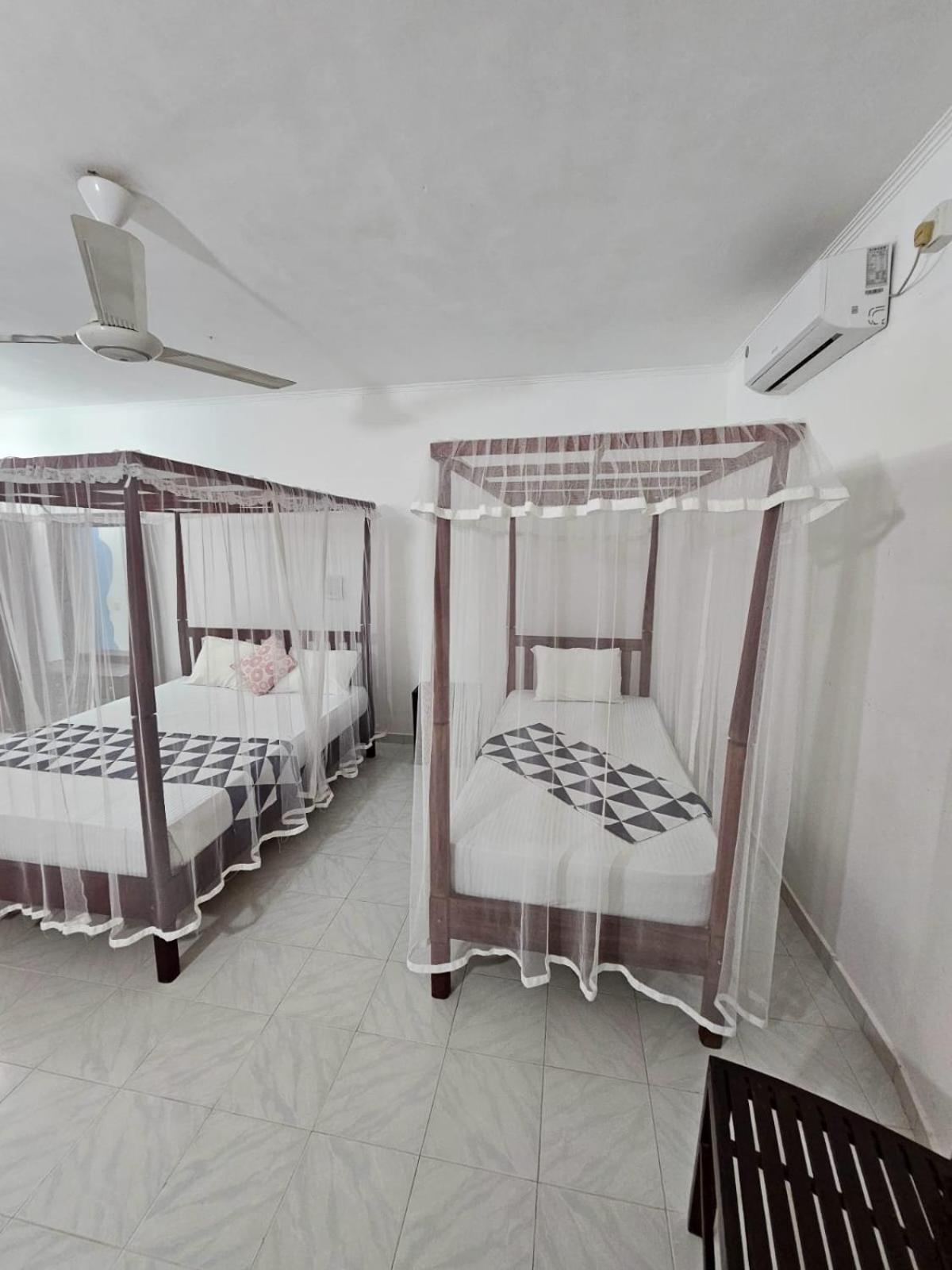 Latheena Resort Велигама Экстерьер фото