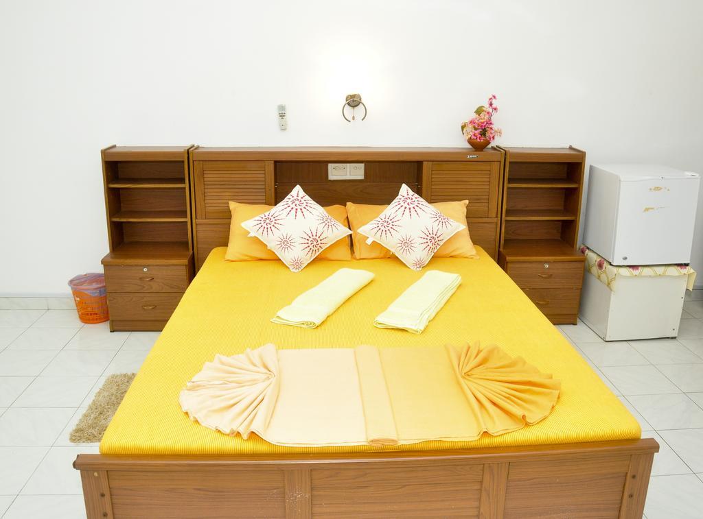 Latheena Resort Велигама Экстерьер фото